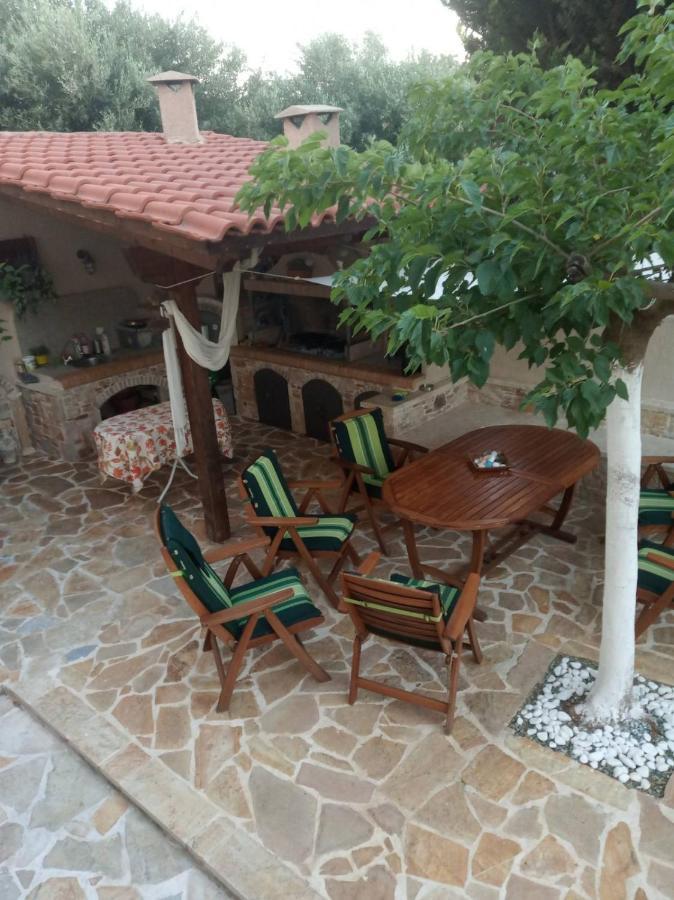 Villa Tsios Artemida  Buitenkant foto