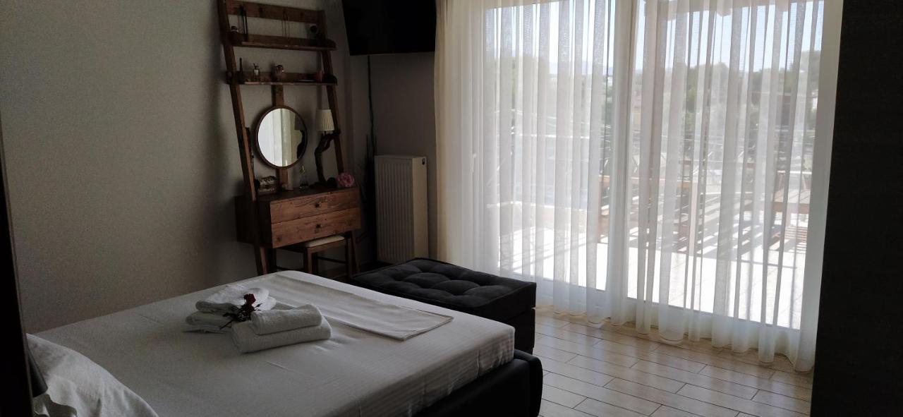 Villa Tsios Artemida  Buitenkant foto